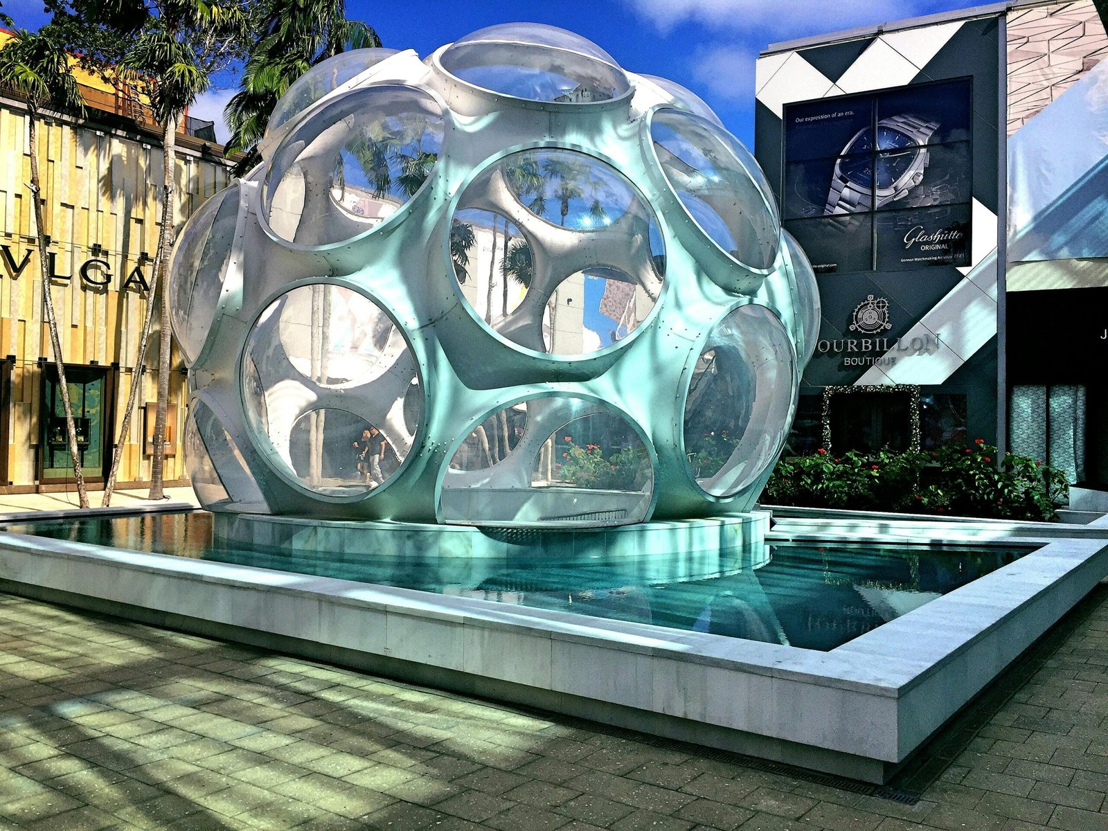 Visit South Florida and find luxury properties
